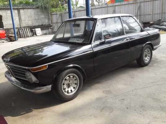 BMW 2002 ไฟหน้า-หลังกลม Classic car 1969 สีดำ