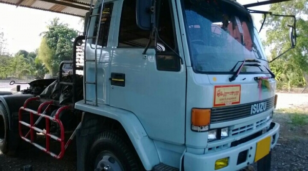 ขาย รถหัวลาก ISUZU ROCK 210 (หัว+หางพื้น)