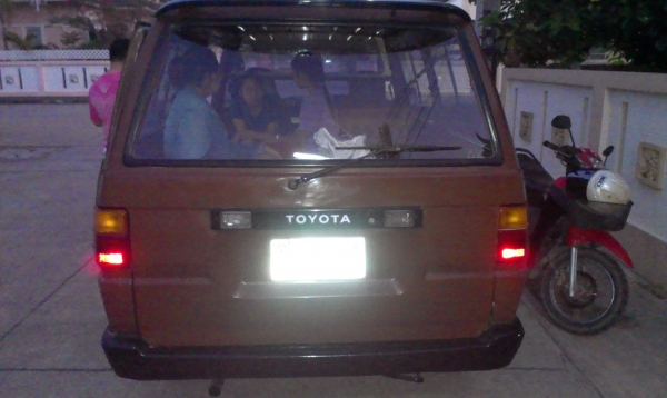 ขายรถตู้เล็ก 2000 turbo ดีเซล