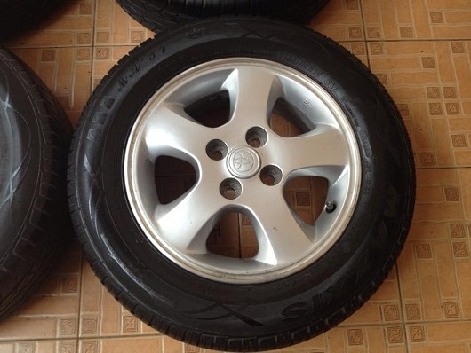 แม็กซ์14นิ้ว 4รู100 พร้อมยางดอกลึกใหม่ MAXXIS MA-P1 185-55-14 ปี10-11ดอกลึก