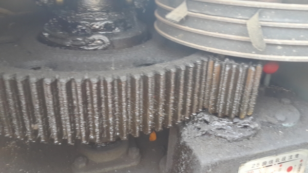 เครื่องดัดเหล็ก