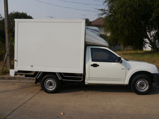 ขายรถตู้เย็น สภาพดี ทำอุณหภูมิ-18 องศา ตู้ได้มาตราฐาน