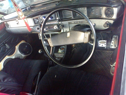 ขายรถเก๋งคลาสสิค DATSUN 120Y เดิมๆ