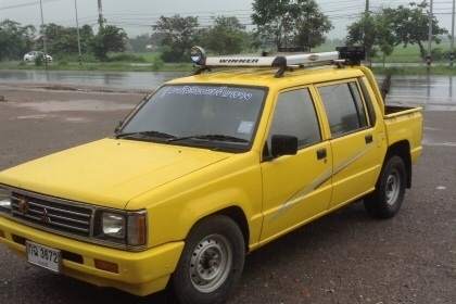 รถยก. MITSUBISHI L200 CYCLONE 4 ประตู เครื่อง2500. เทอโบว์ พวงมาลัยเพาเวอร์ ยางเพิ่งเปลี่ยนมาใหม่ แอร์เย็น เครื่องเสียงครบ สภาพพร้อมใช้งาน 120,000