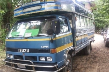 รถเมล์หกล้อ ISUZU NPR ปี35 115 แรงม้า (4BD) รถห้างแท้ๆๆ สภาพเดิมสุดๆๆ คนแก่ใช้วิ่งเมล์ รถยังไม่เคยทำสี 420,000