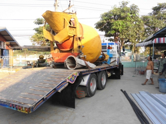 รถโม่ ปูน พี่ที่อุบนออกเดินทางแล้วครับ ขอบคุณครับ