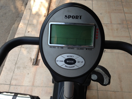 เครื่องออกกำลังกาย แบบจักรยานนั่งปั่น เครื่องออกกำลังกาย แบบจักรยานนั่งปั่น