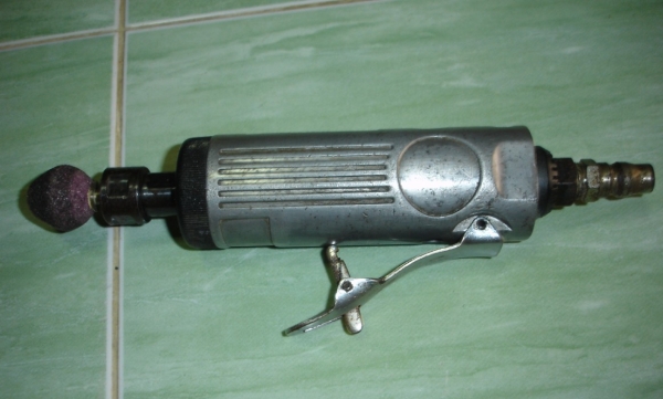 ขายเครื่องเจียร์รูแบบใช้ลมยี่ห้อ RAMBO งาน taiwan คับ