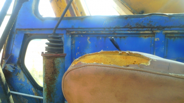 รถแบคโฮ KOBELCO  K907 B ขนาดเท่า CAT E200 ติดหัวคีบเหล็ก รถราคาประหยัด ชอบราคาเท่าไรต่อรองได้ครับ