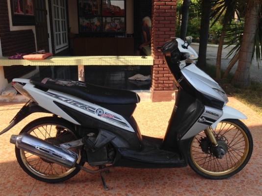 ***ขาย Honda click ปี49 สีขาวเอกสารชุดโอนครบ***