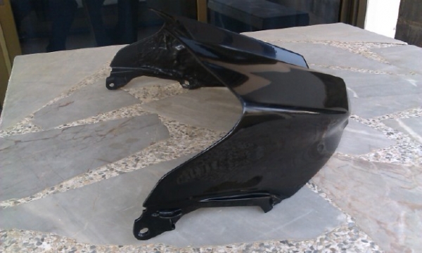 ครอบถังหน้า R1 2010 ทำสีเรียบร้อยสวยถูก ครอบถังหน้า R1 2010 ทำสีเรียบร้อยสวยถูก