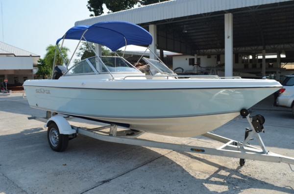 SeaFox 205 125HP Mercury 2003 (20.5 feet) SeaFox 205 125HP Mercury 2003 (20.5 feet)