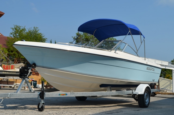 SeaFox 205 125HP Mercury 2003 (20.5 feet) SeaFox 205 125HP Mercury 2003 (20.5 feet)