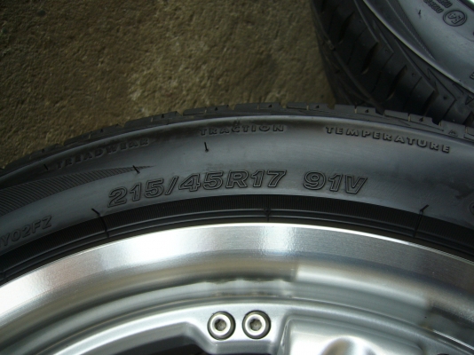 ขายล้อขอบ 17" พร้อมยางสวยๆๆ ด่วนๆๆ 15000บ. ขายล้อขอบ 17" พร้อมยางสวยๆๆ ด่วนๆๆ 15000บ.