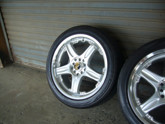 ขายล้อขอบ 17" พร้อมยางสวยๆๆ ด่วนๆๆ 15000บ. ขายล้อขอบ 17" พร้อมยางสวยๆๆ ด่วนๆๆ 15000บ.