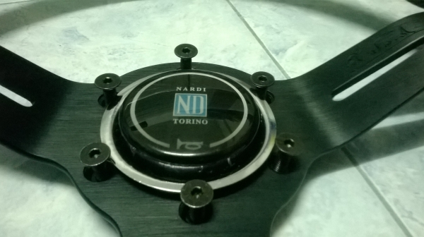 ขายพวงมาลัย NARDI ก้านดอกไม้ 13 นิ้ว ขายพวงมาลัย NARDI ก้านดอกไม้ 13 นิ้ว