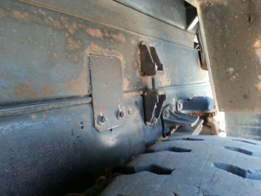 รถอีซูซุ 6 ล้อดั้ม FRR  210 แรงม้า. ปี 54   ( รถวิ่ง 55,xxx กม. )   สนใจติดต่อ 081 - 6079t515