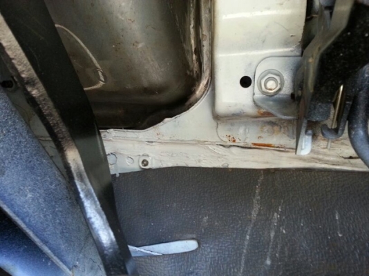 รถอีซูซุ 6 ล้อดั้ม FRR  210 แรงม้า. ปี 54   ( รถวิ่ง 55,xxx กม. )   สนใจติดต่อ 081 - 6079t515