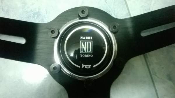 ขายพวงมาลัย NARDI ก้านดอกไม้ 13 นิ้ว