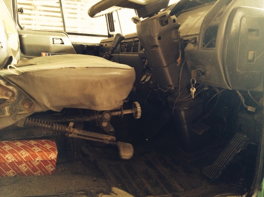 ขายด่วน  รถสิบล้อเพลาเดียว  HINO  KT925   เครื่อง HO7D  กระบะไม้  สภาพดีพร้อมใช้งาน