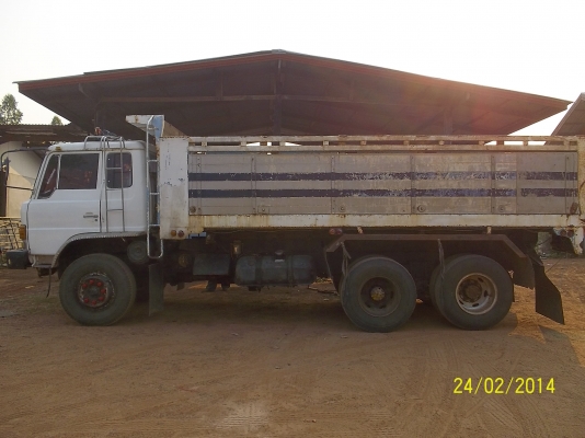 ขาย10ล้อดั้ม2เพลา HINOFM17 เครื่องHO7C เบรคทรีปฟี่ แอร์ กระบะปีเนียม