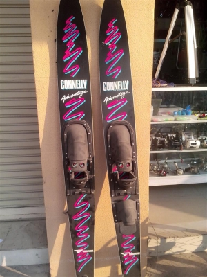 ขายสกีน้ำ เก่าญี่ปุ่นสภาพยังสวย ครับ