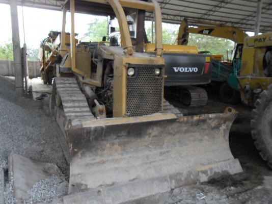 ขายรถแทรกเตอร์ CAT D4H สภาพพร้อมใช้เอกสารใบสัญญาซื้อขาย