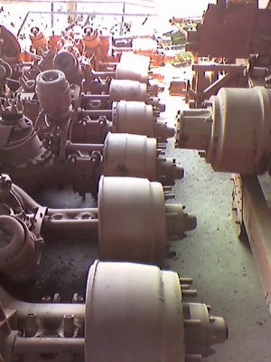 คานหน้าหลัง scania เบรคเเห้งคู่ละ 80000ต่อรองได้ครับ