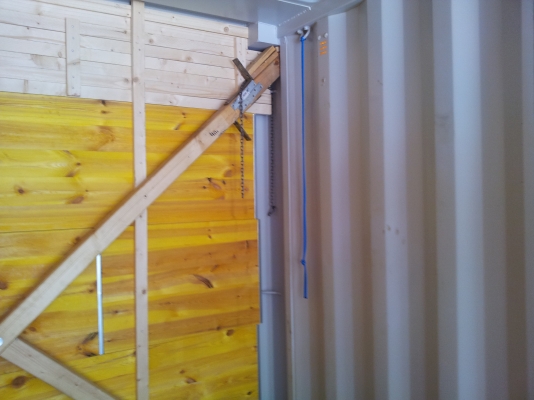 ขายตู้คอนเทเนอร์ ขนาด 2'6 m8'6" ใช้งานได้ถึงเดือน 8/2017 ราคา2แสนบาท ขายตู้คอนเทเนอร์ ขนาด 2'6 m8'6" ใช้งานได้ถึงเดือน 8/2017 ราคา2แสนบาท