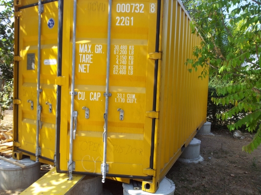 ขายตู้คอนเทเนอร์ ขนาด 2'6  m8'6" ใช้งานได้ถึงเดือน 8/2017  ราคา2แสนบาท