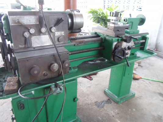 แท่่นกลึง 5 ฟุต 2 เพลา เกียร์บล็อก พร้อมใช้ไฟบ้าน  55,000