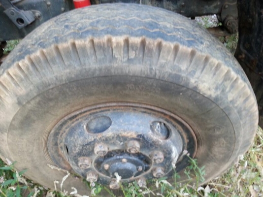 รถมิตซู 10 ล้อดั้ม FN527 - TF  220 แรงม้า.  ปี 40   สนใจติดต่อ 081 - 6079515