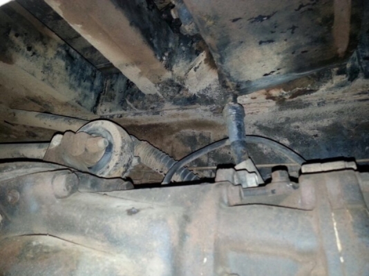 รถมิตซู 10 ล้อดั้ม FN527 - TF  220 แรงม้า.  ปี 40   สนใจติดต่อ 081 - 6079515