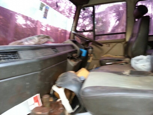 รถมิตซู 10 ล้อดั้ม FN527 - TF  220 แรงม้า.  ปี 40   สนใจติดต่อ 081 - 6079515