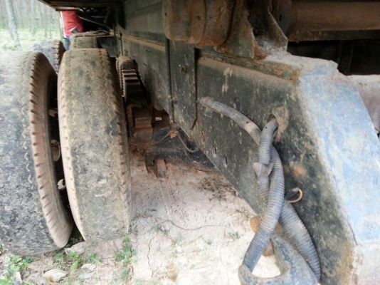 รถมิตซู 10 ล้อดั้ม FN527 - TF  220 แรงม้า.  ปี 40   สนใจติดต่อ 081 - 6079515