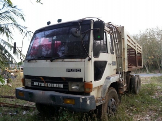 รถมิตซู 10 ล้อดั้ม FN527 - TF  220 แรงม้า.  ปี 40   สนใจติดต่อ 081 - 6079515