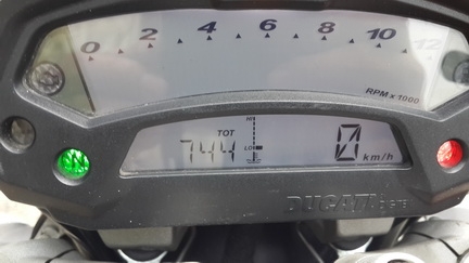 ขาย DUCATI MONSTER 795 สด ผ่อนหรือเทิร์น ก็ได้