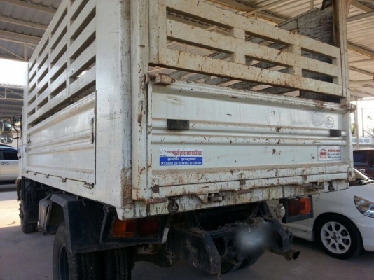 รถฮีโน่  6 ล้อดั้ม 175 แรงม้า. ปี 55  ( รถวิ่ง 6x,xxx กม. )   สนใจติดต่อ 081 - 6079515