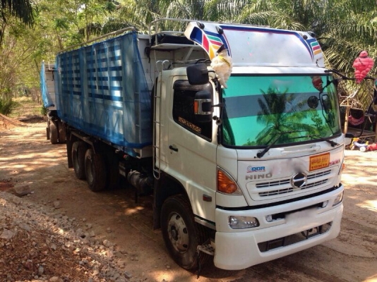 รถฮีโน่ 10 ล้อ ( ไม่ดั้ม )  380 แรงม้า. ปี 56 ( ขายแม่ , ลูก )   สนใจติดต่อ 081 - 6079515