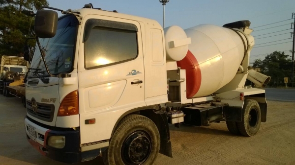 (เหลือ1คัน)..6ล้อโม่ปูนHINO FG1JGPD 220แรงปี*49โม่4คิว รถสวยสภาพดี รถห้างแท้ เดิมๆ.รถของผู้รับเหมา ใช้น้อย.....