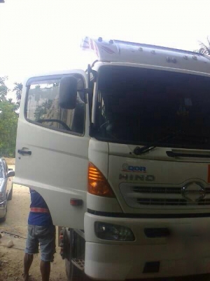 รถฮีโน่ 10 ล้อดั้ม  380 แรงม้า. ปี 54  ( ขายแม่ , ลูก )   สนใจติดต่อ 081 - 6079515