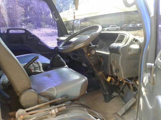 รถอีซูซุ 6 ล้อดั้ม NQR  150 แรงม้า ปี 48  สนใจติดต่อ 081 - 6079515