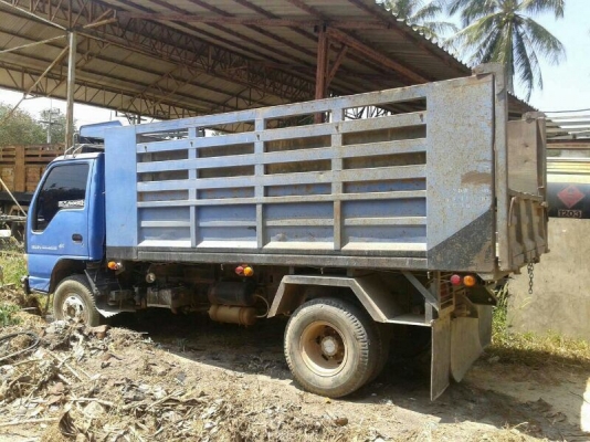 รถอีซูซุ 6 ล้อดั้ม NQR  150 แรงม้า ปี 48  สนใจติดต่อ 081 - 6079515