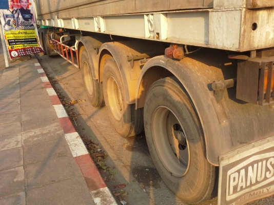 หางสามเพลา ยี่ห้อพนัส