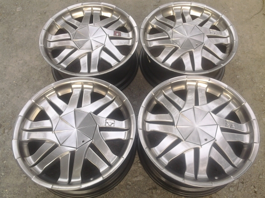 20  5รู114 กระบะ ขายราคาทุนแกะกล่อง