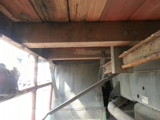 รถอีซูซุ 10 ล้อ รั้ว FVM 240 แรงม้า. ปี 55  สนใจติดต่อ 081 - 6079515
