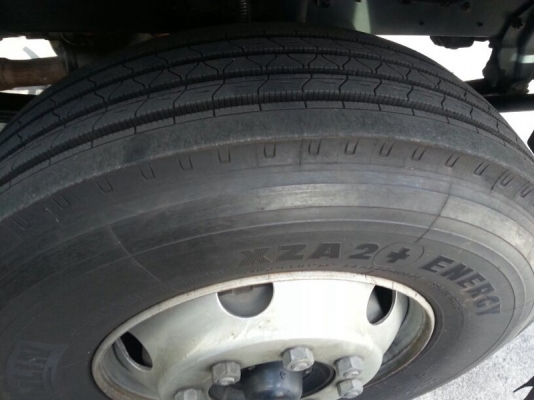 รถอีซูซุ 10 ล้อ รั้ว FVM 240 แรงม้า. ปี 55  สนใจติดต่อ 081 - 6079515