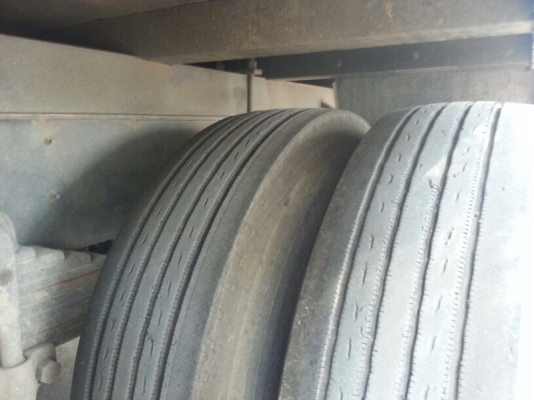 รถอีซูซุ 10 ล้อ รั้ว FVM 240 แรงม้า. ปี 55  สนใจติดต่อ 081 - 6079515