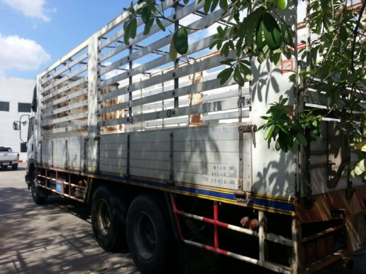 รถอีซูซุ 10 ล้อ รั้ว FVM 240 แรงม้า. ปี 55  สนใจติดต่อ 081 - 6079515
