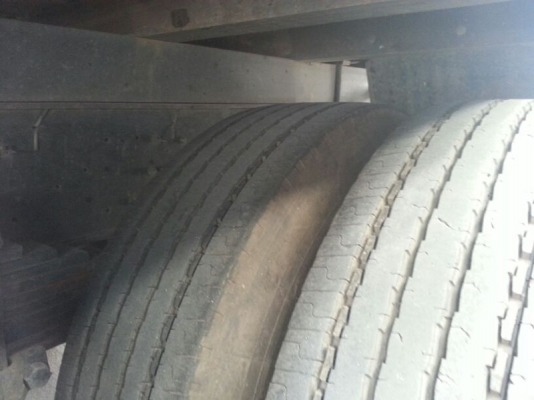 รถอีซูซุ 10 ล้อ รั้ว FVM 240 แรงม้า. ปี 55  สนใจติดต่อ 081 - 6079515